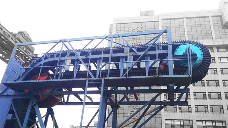 隐藏式行车记录仪降压线安装：关键步骤与注意事项